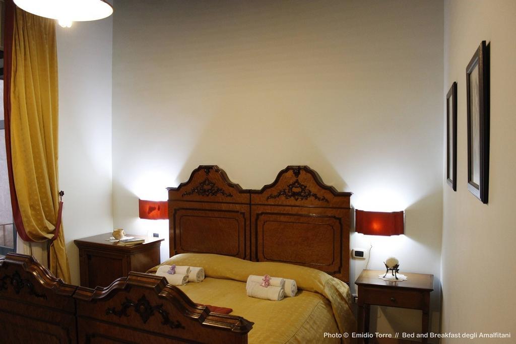 Amalfitani Salerno Centro Bed & Breakfast Oda fotoğraf